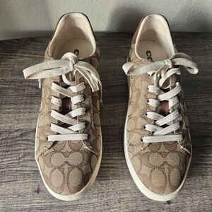 Coach Women's Clip Low Top Brown Logo Patterned Sneakers, Size 8.5